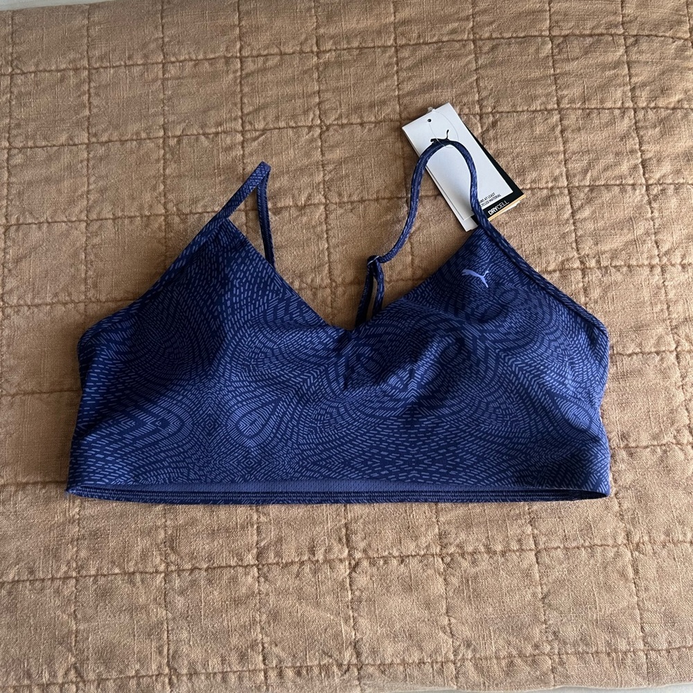 NWT Puma Women’s MOVE CLOUDSPUN Medium Support Purple Blue Sports Bra - Picture 12 of 14